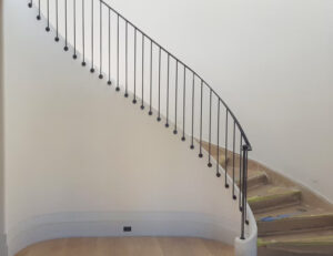 8664f8_e4c2c10304ba4c5f8c764dcaae44d7dc~mv2